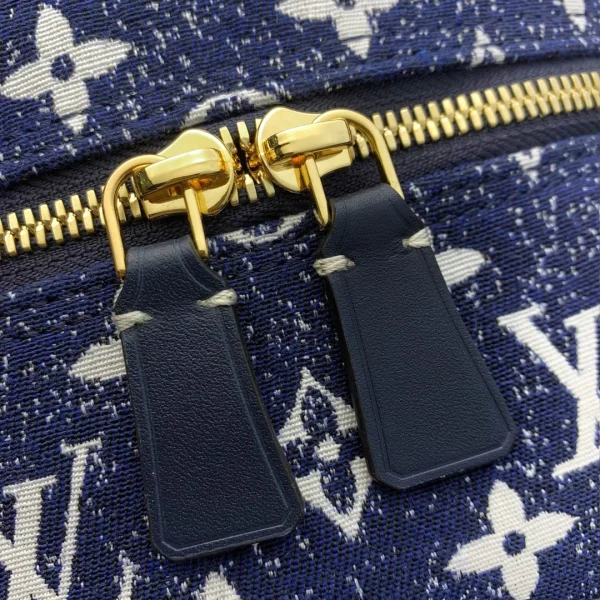 Louis Vuitton Size: 16.0x16.0x16.0CM