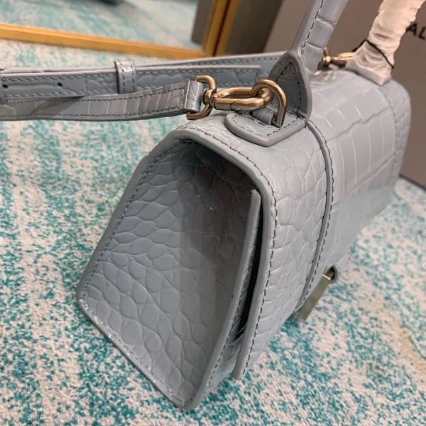 Hourglass bag model: 8896 small: 19x8x21cm