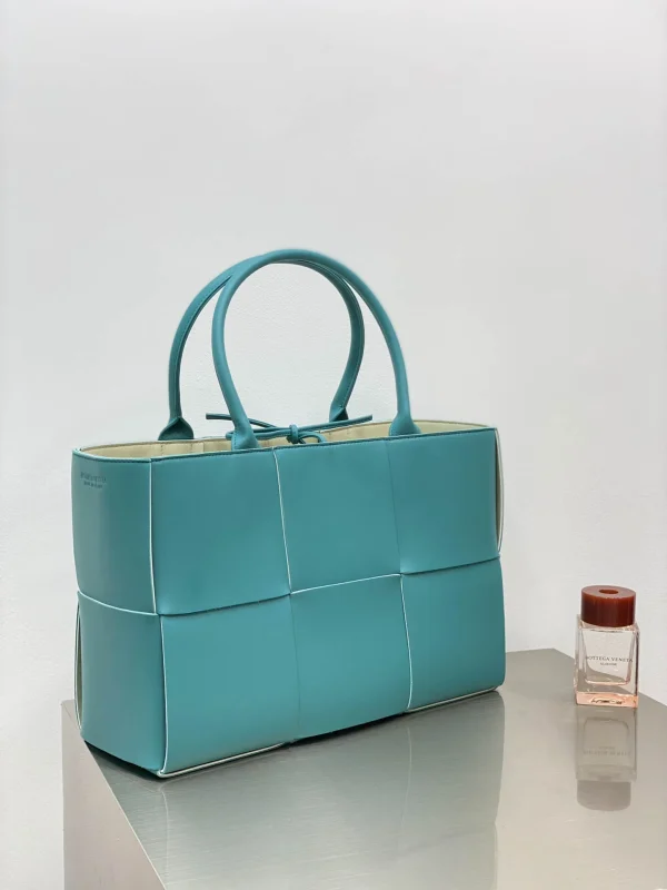 BV ARCO TOTE bag Size:38x25 609175