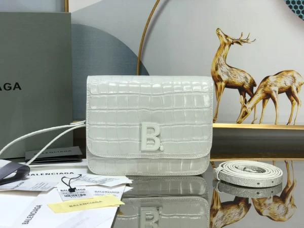 Balenciaga Model: LG-10702