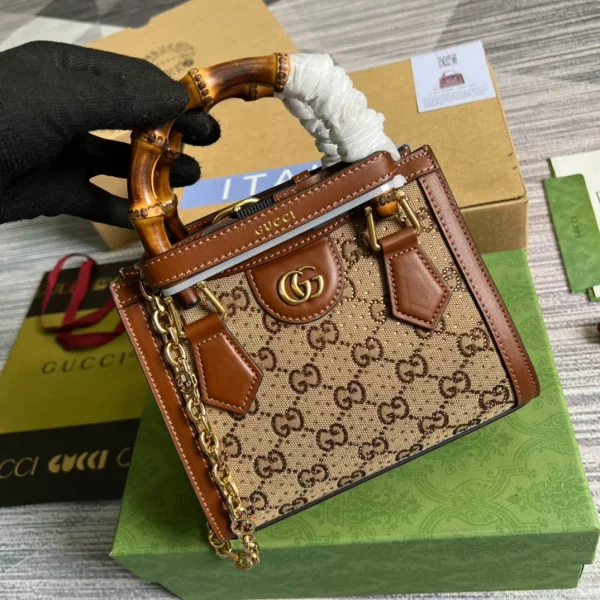 DIANA Series Model: 675800 Size: 20x 16x 10cm