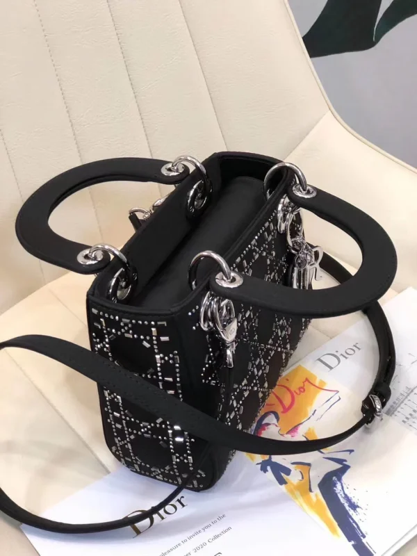 Black leather shoulder strap with full set of original packaging