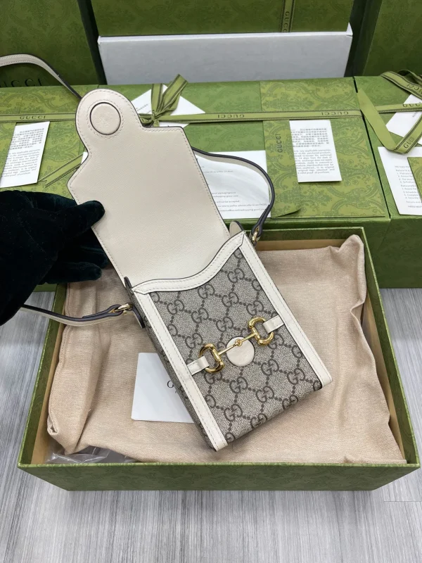 Model: 625615 Size: 11.5*17*4cm