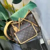 Louis Vuitton size: 29*12*24cm