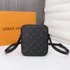 Louis Vuitton Model: 69404 Size: 15x17x8cm