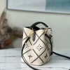 Louis Vuitton Size: 20 x 20 x 13 cm