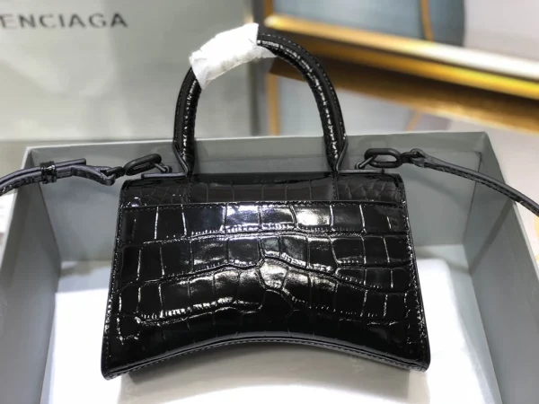 Balenciaga Size: 23x10x24cm 19x8x21cm Model: LG-0019