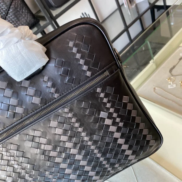 BV Briefcase Size:38cm