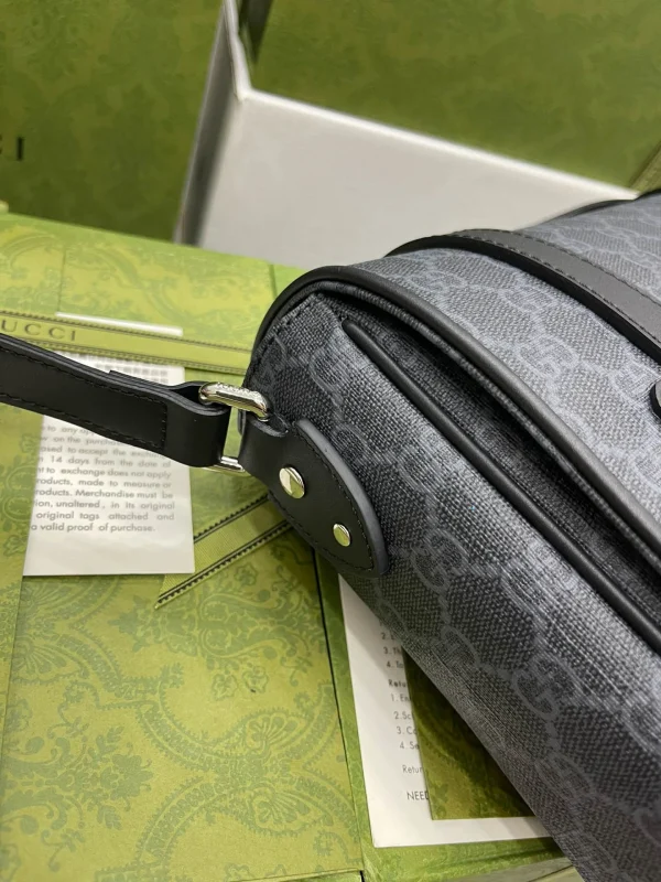 Model: 658542 Size: 28*24*8.5cm