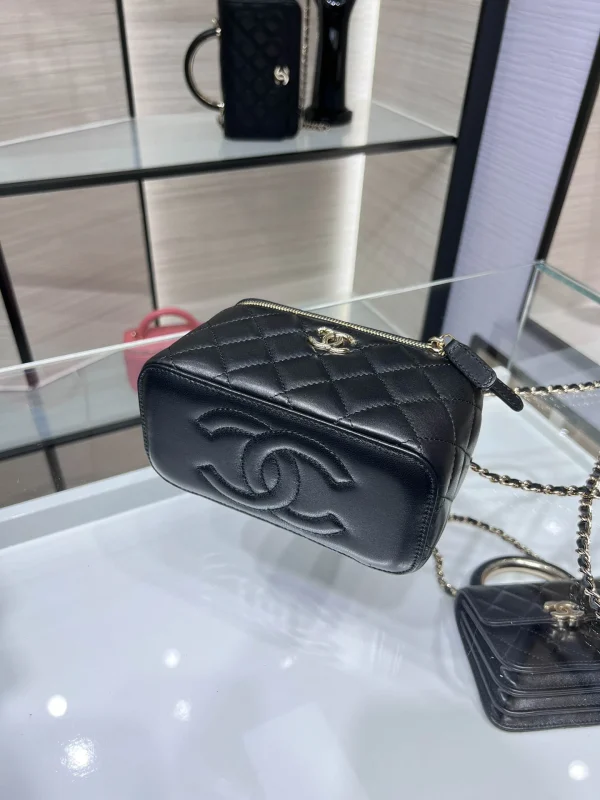 22A new rectangular box sheepskin series, portable diagonal bag, AP2846Y9700
