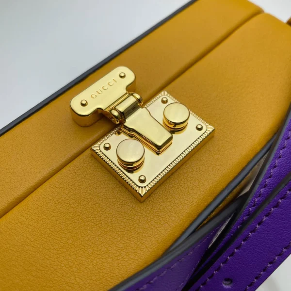 Model: 658230 Size: 17x10x5.5cm