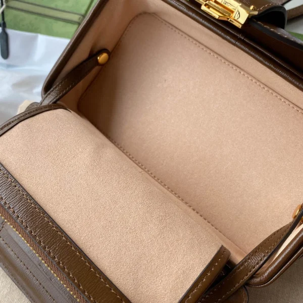 Model: 614368 Size: 18x 10.5x 6.5cm
