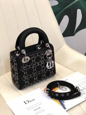 Black leather shoulder strap with full set of original packaging