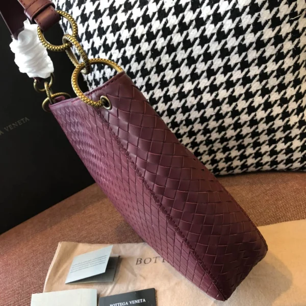 BV Briefcase Size: 33cm Date Red