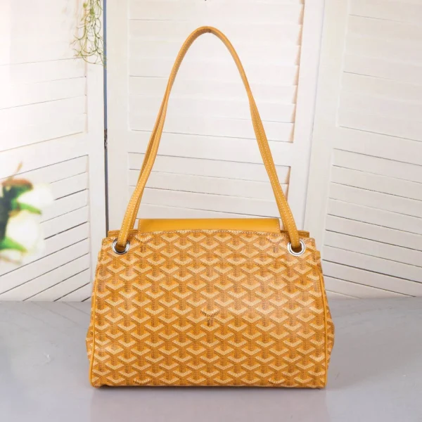 Goyard Size:30*22*14cm