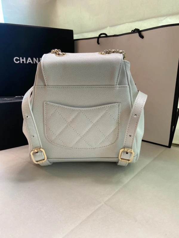 Backpack size: 19*20*12cm Model number: AS3530