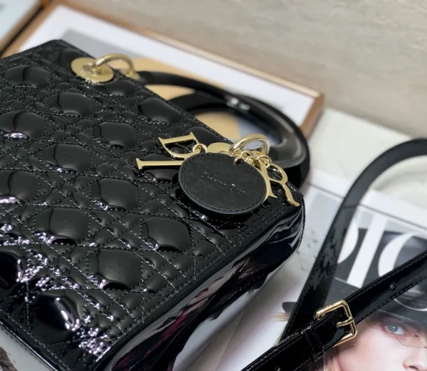 Black lacquer, classic 5 compartments 24cm