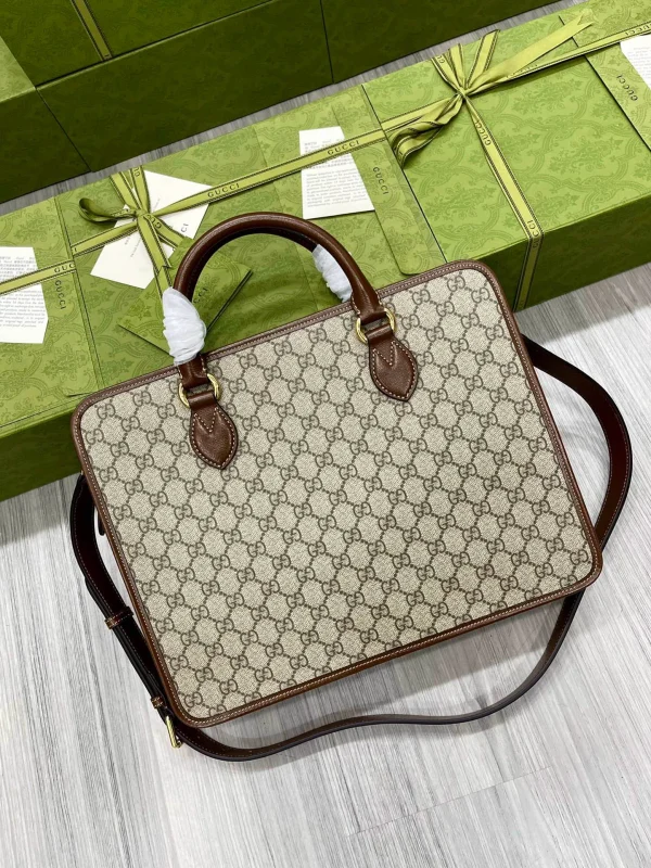 Model No: 674143 Size: 31*28*7cm