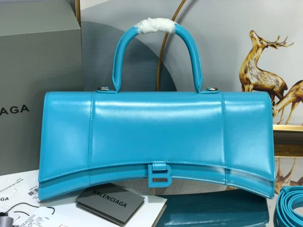 Balenciaga Model: DG-1007 Size: 6*15*35cm