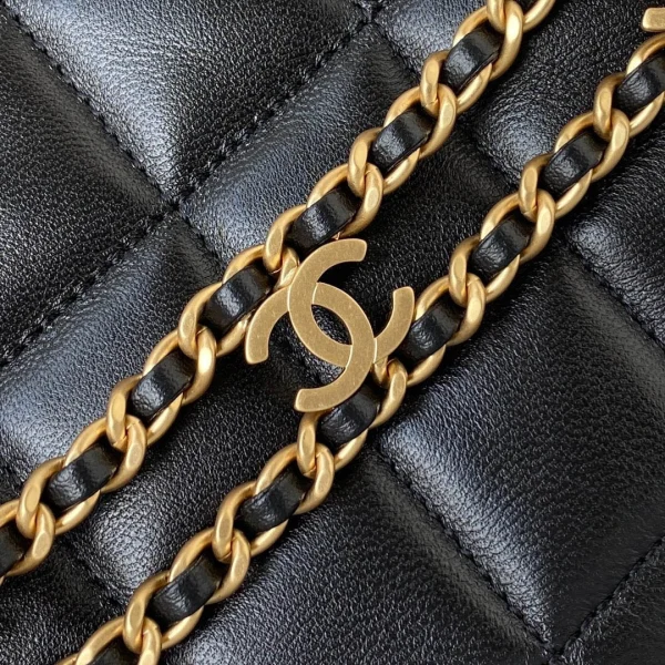 Alphabet chain Model number: AS3223 Sheepskin size: 16*19*8