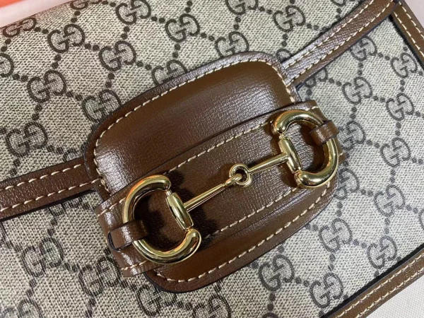 2020 Early Spring Series Model: 602204 Size: 25*18*8cm