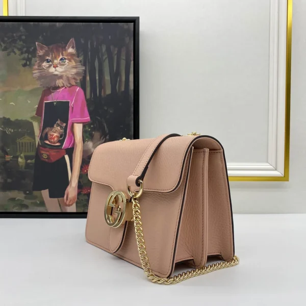 Model: 510304 Size: 20x15x7.5cm