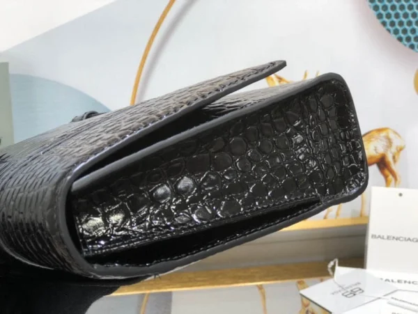Balenciaga Handbag Model: DG-1007 Size: 6*15*35cm