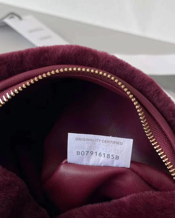 BV Bottega Veneta bag Size: 27x23cm 680697