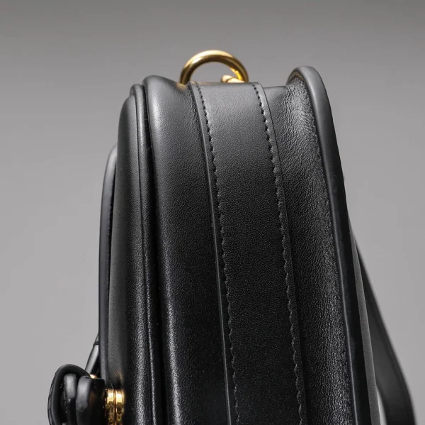 Bobby East-West Underarm Bag Handbag Size: 2029 Size 22x13x5cm