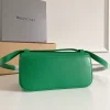 Crossbody Size: 23.5x12.4x10.4cm
