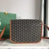 Belvdre double strip messenger bag Model: GY020098 Size: 22*17*9.5Cm