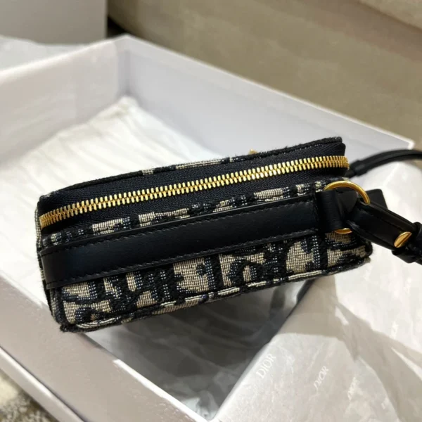 Autumn and winter old flower camera bag size:19*5*14cm
