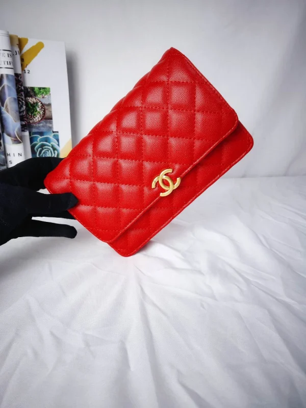 Ball grain leather Size: 19x12.5x3.5cm Style: 1913