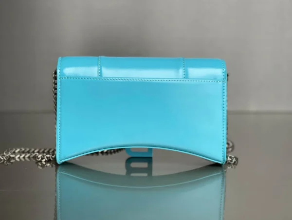 Balenciag Model: 199 Size: 19X12X5cm