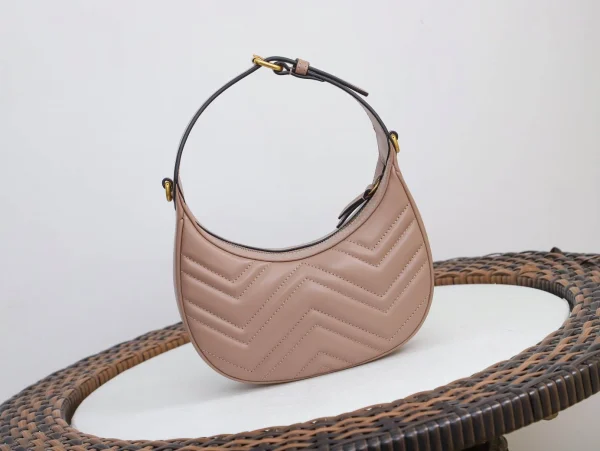 Model: 699514 Size: 21.5x11x5cm