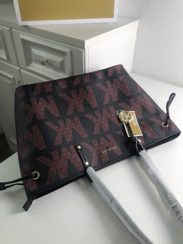 MK Model: 002 Size: 372917cm Size: 28*17cm
