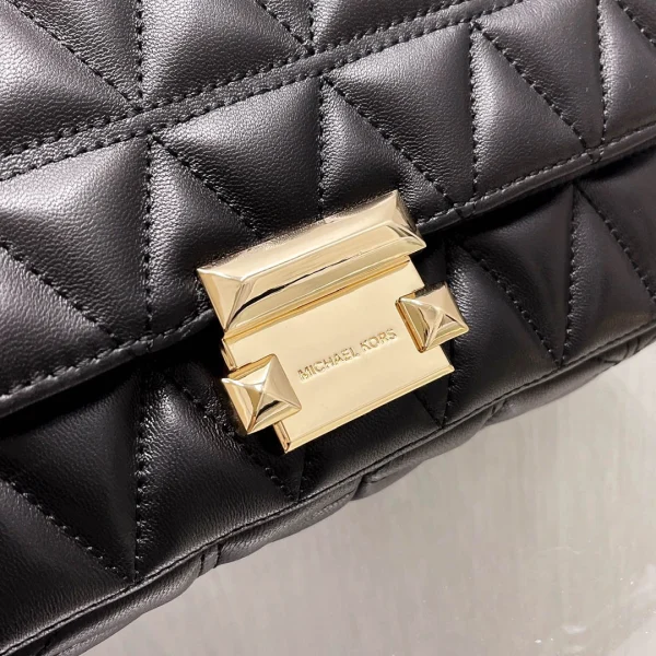 MK Sheepskin Bag Black Size: 25CmX16cmX8.5cm