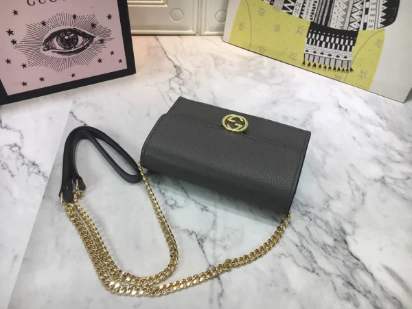 Model: 499808 Size: 20*12*6cm