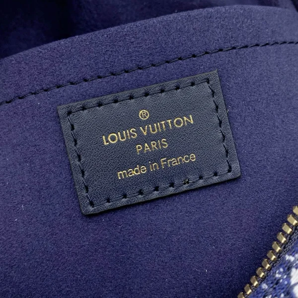 Louis Vuitton Size: 16.0x16.0x16.0CM