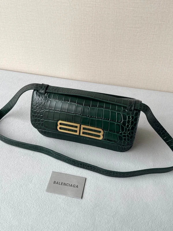 Gossip bag crossbody bag Size: 23.5x12.4x10.4cm