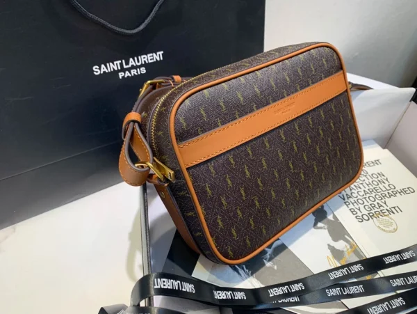 Camera bag Model£º669957 Size£º21.5x15x7cm