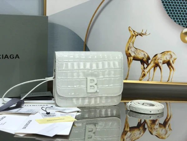 Balenciaga Model: LG-10702