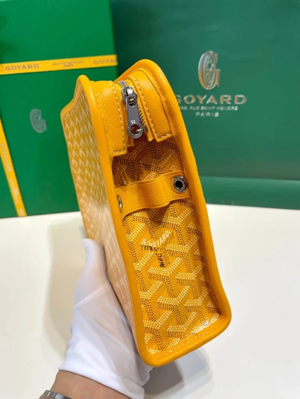 G0YARD Size: 24.5x 19.5x 7cm