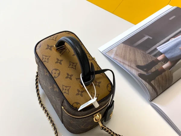 LV Model: M45165 Size:19*13*11cm