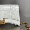 Crossbody bag Model: 198 Size: 22x13x5cm