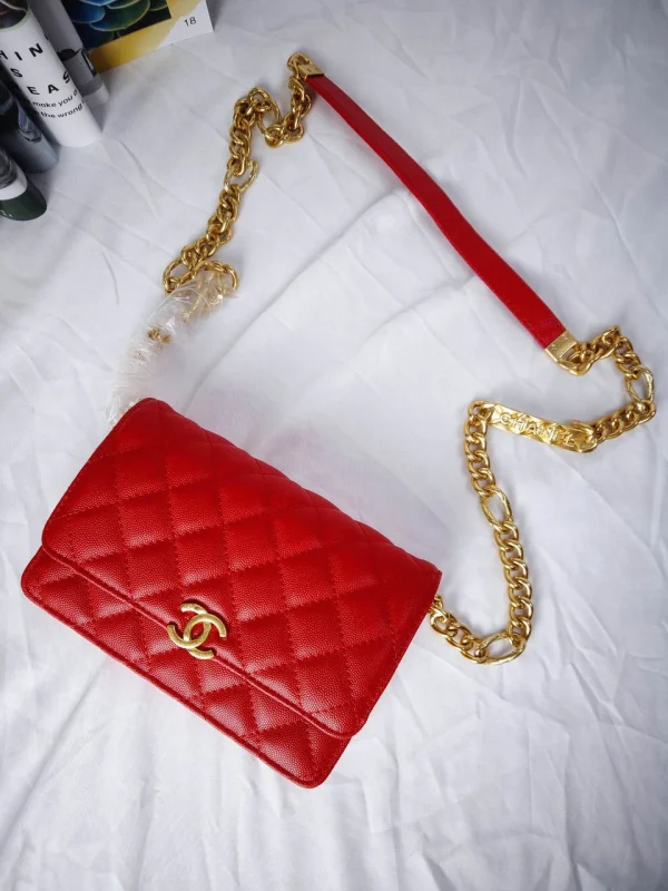 Ball grain leather Size: 19x12.5x3.5cm Style: 1913