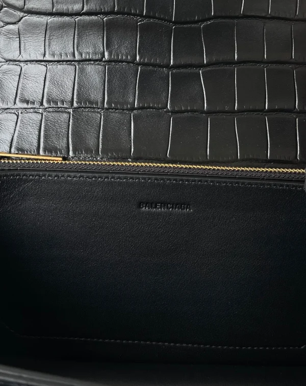Gossip bag crossbody size: 23.5x12.4x10.4cm