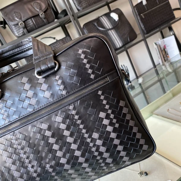 BV Briefcase Size:38cm