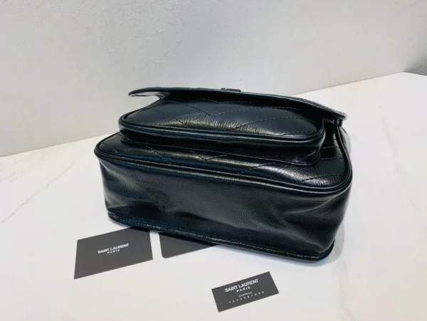Model£º633158 Size£º28x20.5x8.5cm