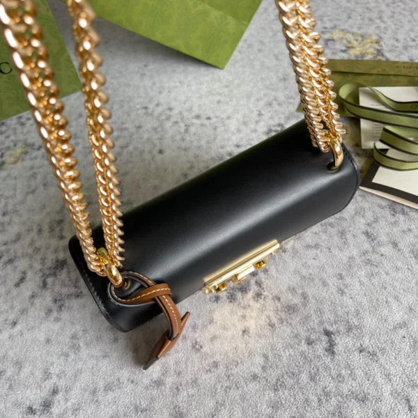 Model: 409487 Size: 20X12.5X8cm